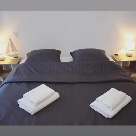 T2 Cosy Avec Terrasse Et Jardinet Apartment