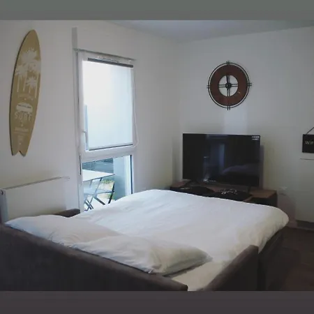 T2 Cosy Avec Terrasse Et Jardinet * 라로셸