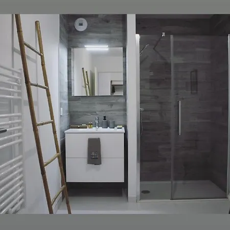 T2 Cosy Avec Terrasse Et Jardinet 아파트 *