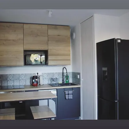 Apartment T2 Cosy Avec Terrasse Et Jardinet *